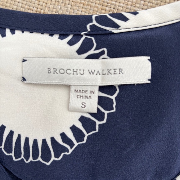 Brochu Walker Navy/White Silk Blouse - Picture 2 of 7